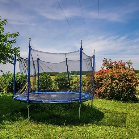Cozy Holiday In Sur Seugne With Pool *