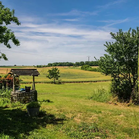 別荘 Cozy Holiday In Sur Seugne With Pool